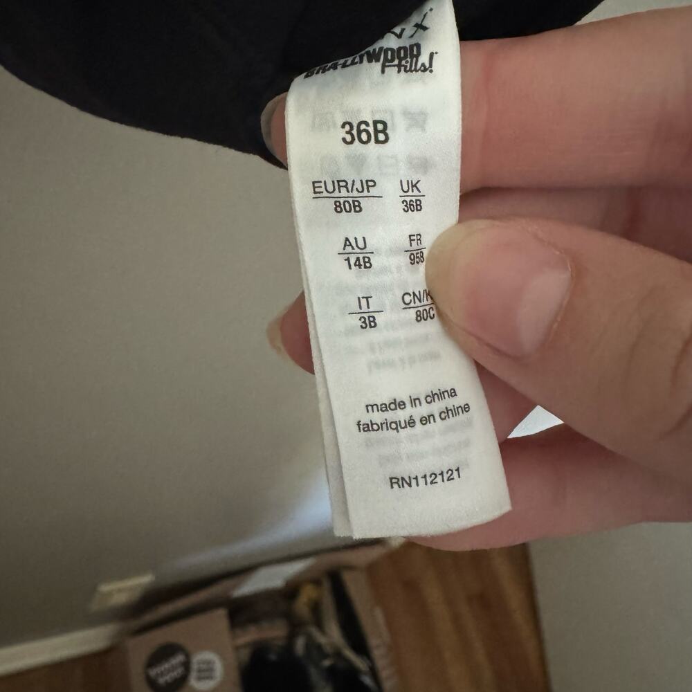 SPANX Black Front Clasp Bra Size 36B thick strap - Picture 6 of 7